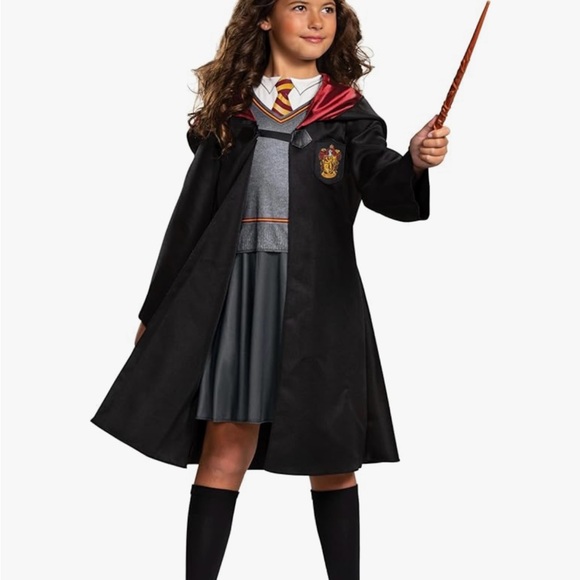 Hermione Granger Costume, Official Harry Potter Wizarding World Outfit for Kids - Picture 3 of 6